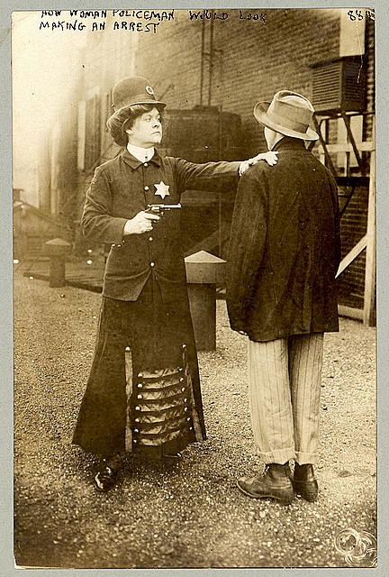 PolicewomanMakingArrest-LOC